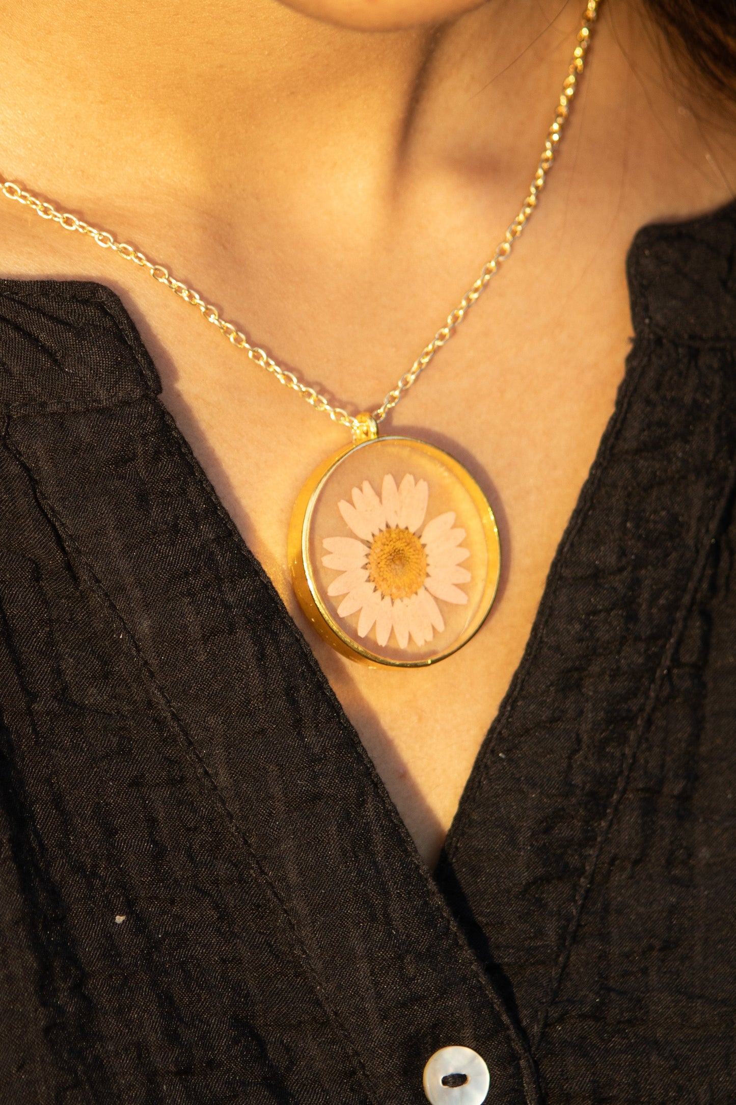 Daisy necklace