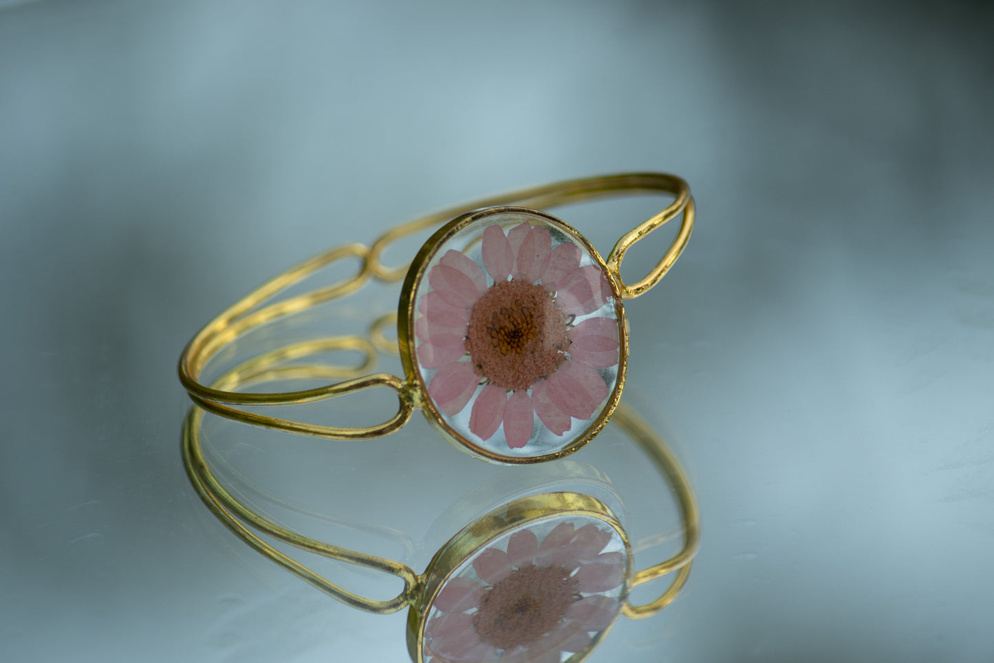 Daisy bracelet